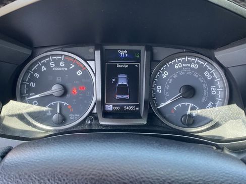 Certified 2021 Toyota Tacoma TRD Sport w/ Technology Package RWD image 35