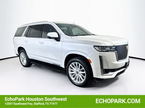Used 2022 Cadillac Escalade Luxury RWD image 1