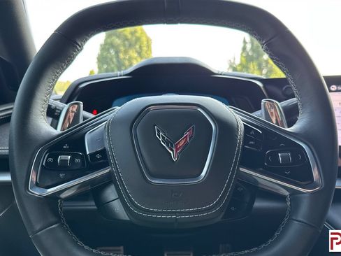 Used 2025 Chevrolet Corvette Stingray Coupe w/ 1LT RWD image 25