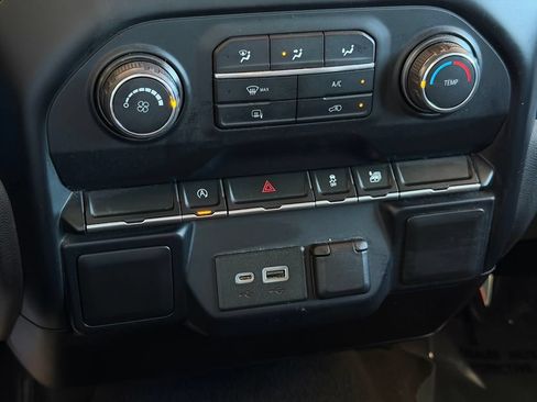 Used 2020 Chevrolet Silverado 1500 LT RWD image 25
