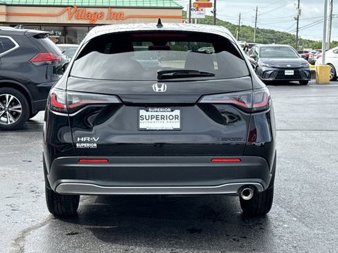 Used 2025 Honda HR-V Sport image 4