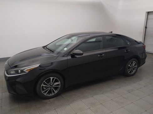 Used 2024 Kia Forte LXS FWD image 2