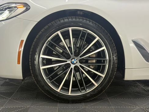 Used 2023 BMW 530i xDrive w/ Premium Package AWD/4WD image 37