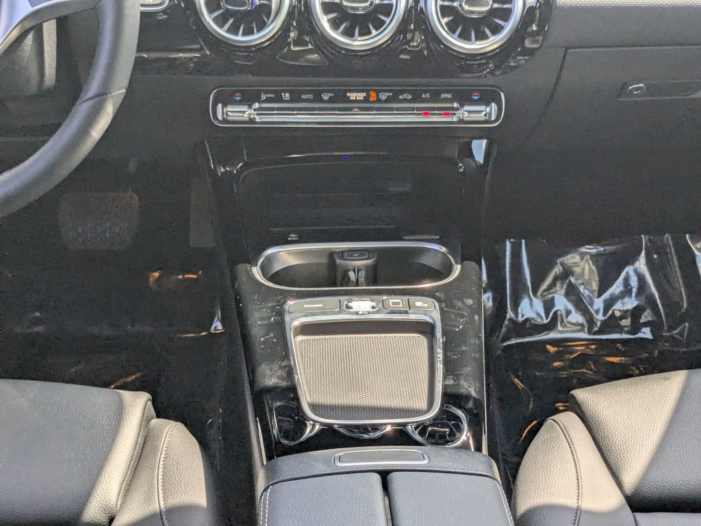 Certified 2025 Mercedes-Benz CLA 250 4MATIC image 6