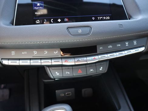 Used 2019 Cadillac XT4 Premium Luxury w/ Cold Weather Package AWD/4WD image 23