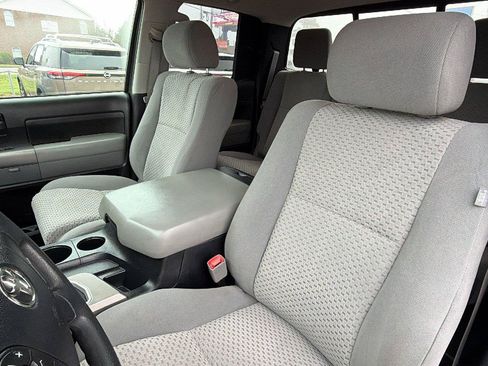 Used 2013 Toyota Tundra 2WD Double Cab w/ SR5 Pkg image 4