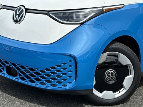 New 2025 Volkswagen ID. Buzz Pro S Plus image 8