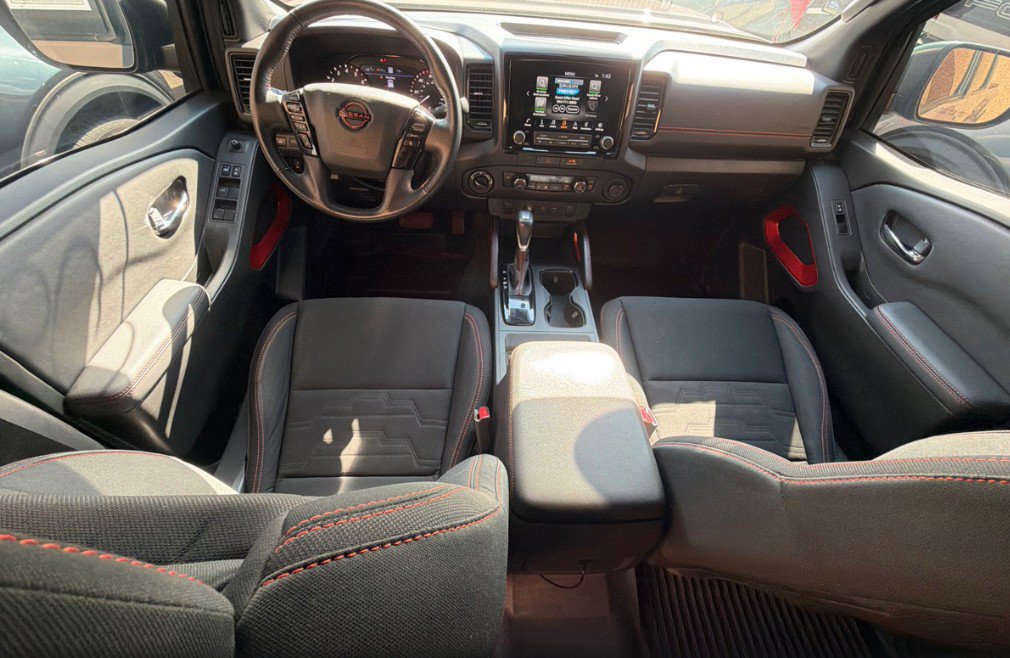 Used 2022 Nissan Frontier PRO-4X w/ Technology Package AWD/4WD image 14