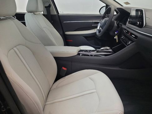 Used 2023 Hyundai Sonata SE w/ Preferred Accessory Package image 21