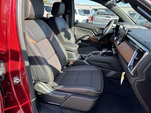 New 2026 GMC Canyon AT4 image 28