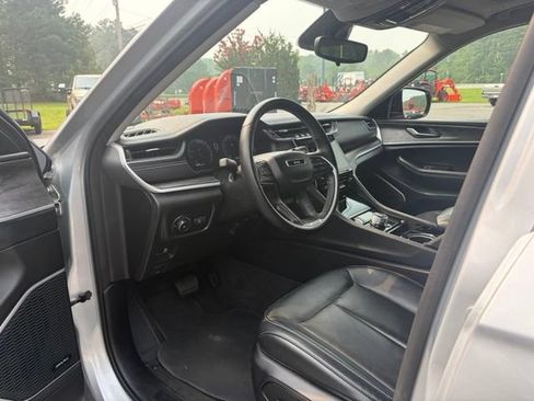 Used 2021 Jeep Grand Cherokee L Limited AWD/4WD image 10