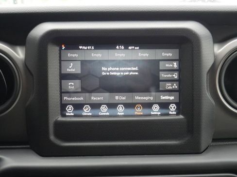 Used 2022 Jeep Wrangler Unlimited Sport AWD/4WD image 4