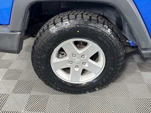 Used 2016 Jeep Wrangler Sport w/ Quick Order Package 24S AWD/4WD image 24