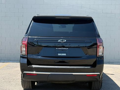 Used 2024 Chevrolet Tahoe Z71 w/ Luxury Package AWD/4WD image 7