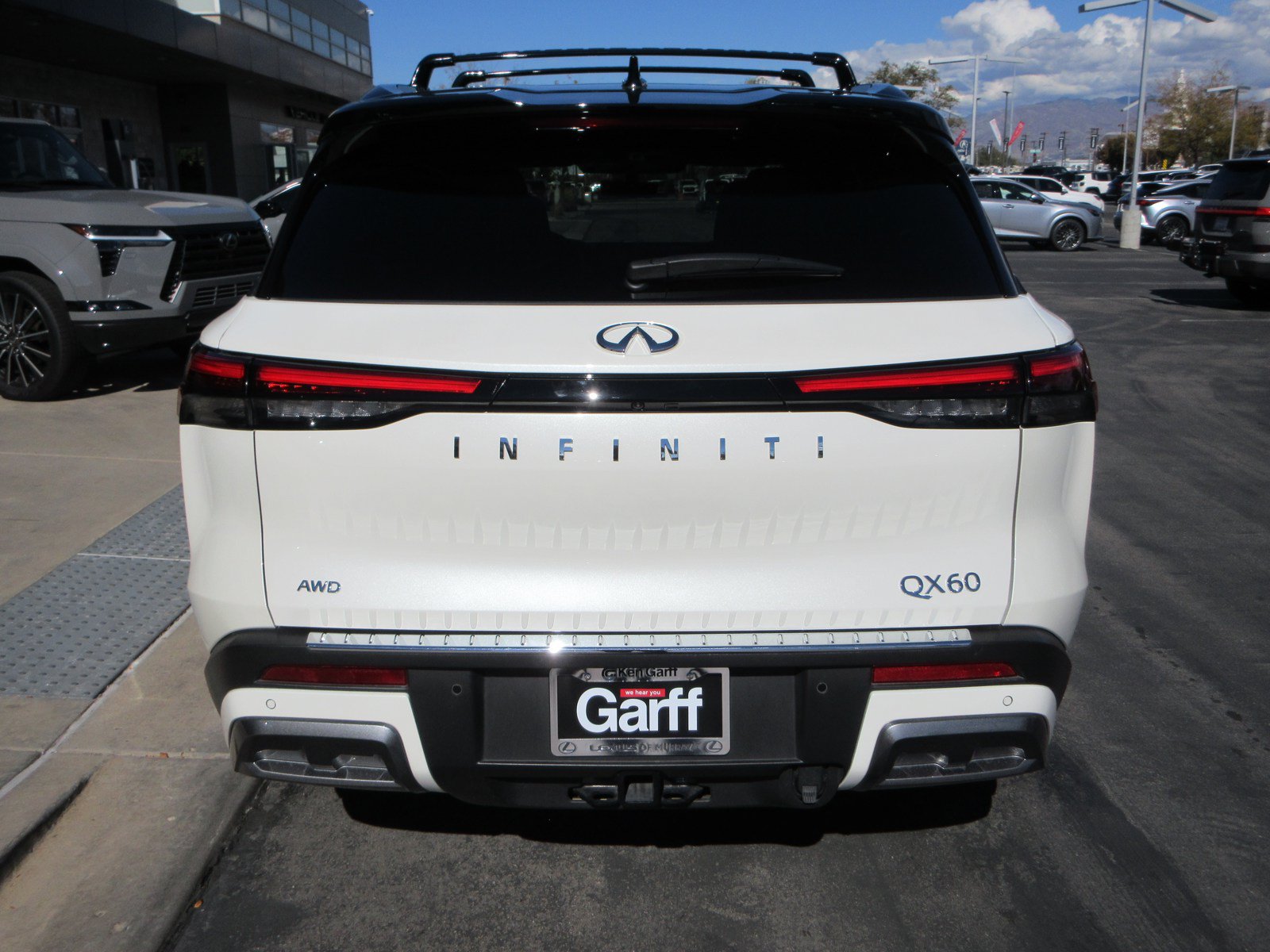 Used 2025 INFINITI QX60 Autograph w/ Cargo Package AWD/4WD image 7