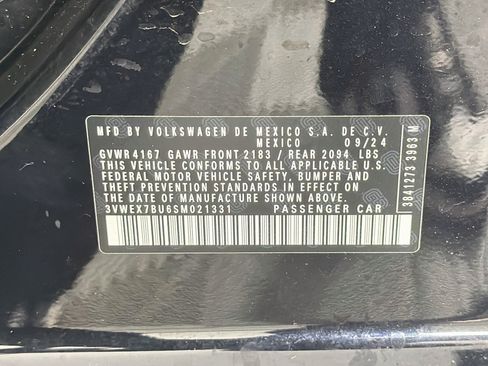 Used 2025 Volkswagen Jetta SE FWD image 12