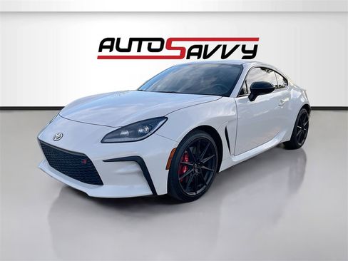 Used 2025 Toyota GR86 Premium image 3