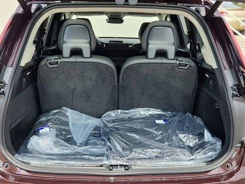 New 2026 Volvo XC90 B6 Ultra w/ Protection Package image 17