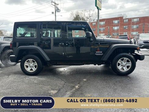 Used 2014 Jeep Wrangler Unlimited Sport image 4