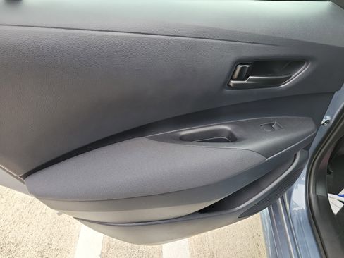 Certified 2025 Toyota Corolla LE FWD image 12