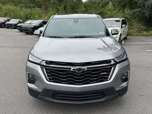 Used 2023 Chevrolet Traverse RS AWD/4WD image 2