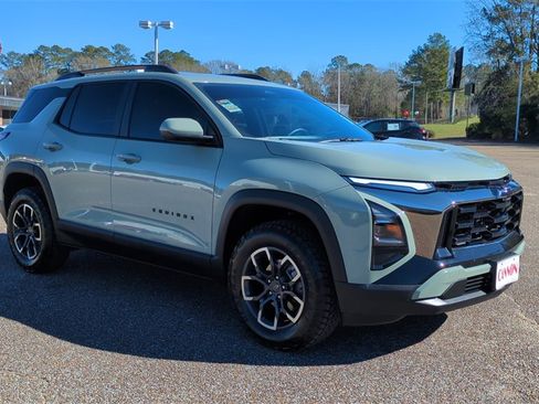 Used 2026 Chevrolet Equinox ACTIV image 3