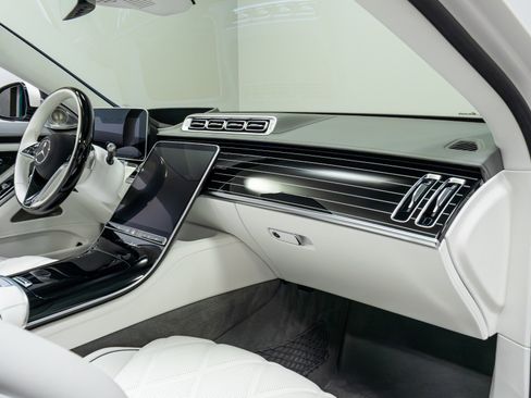 Used 2023 Mercedes-Benz Maybach S 680 4MATIC image 28
