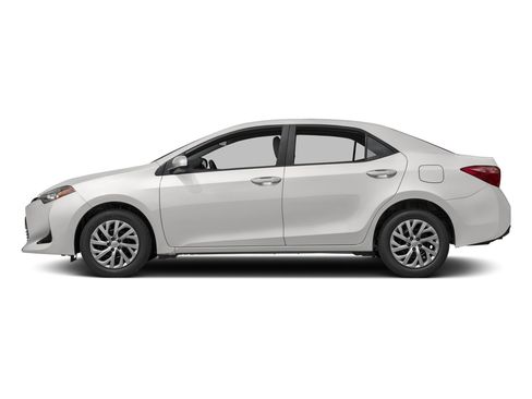 Used 2017 Toyota Corolla LE image 4