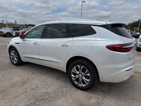 Used 2021 Buick Enclave Avenir w/ Avenir Technology Package AWD/4WD image 4