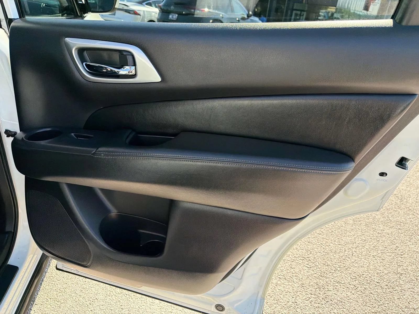 Used 2019 Nissan Pathfinder SV FWD image 22