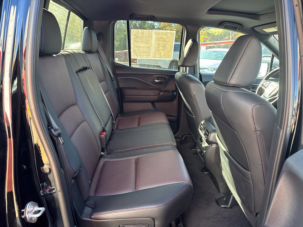 Used 2025 Honda Ridgeline Black Edition image 31