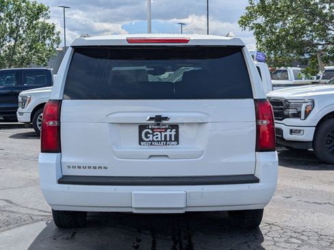 Used 2020 Chevrolet Suburban LT AWD/4WD image 5