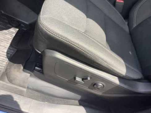 Used 2019 RAM 1500 Big Horn AWD/4WD image 9