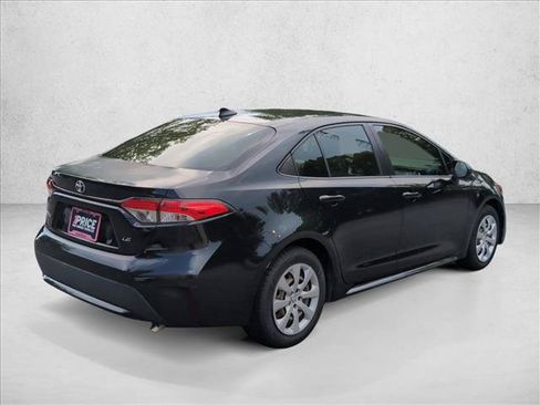 Used 2020 Toyota Corolla LE FWD image 5