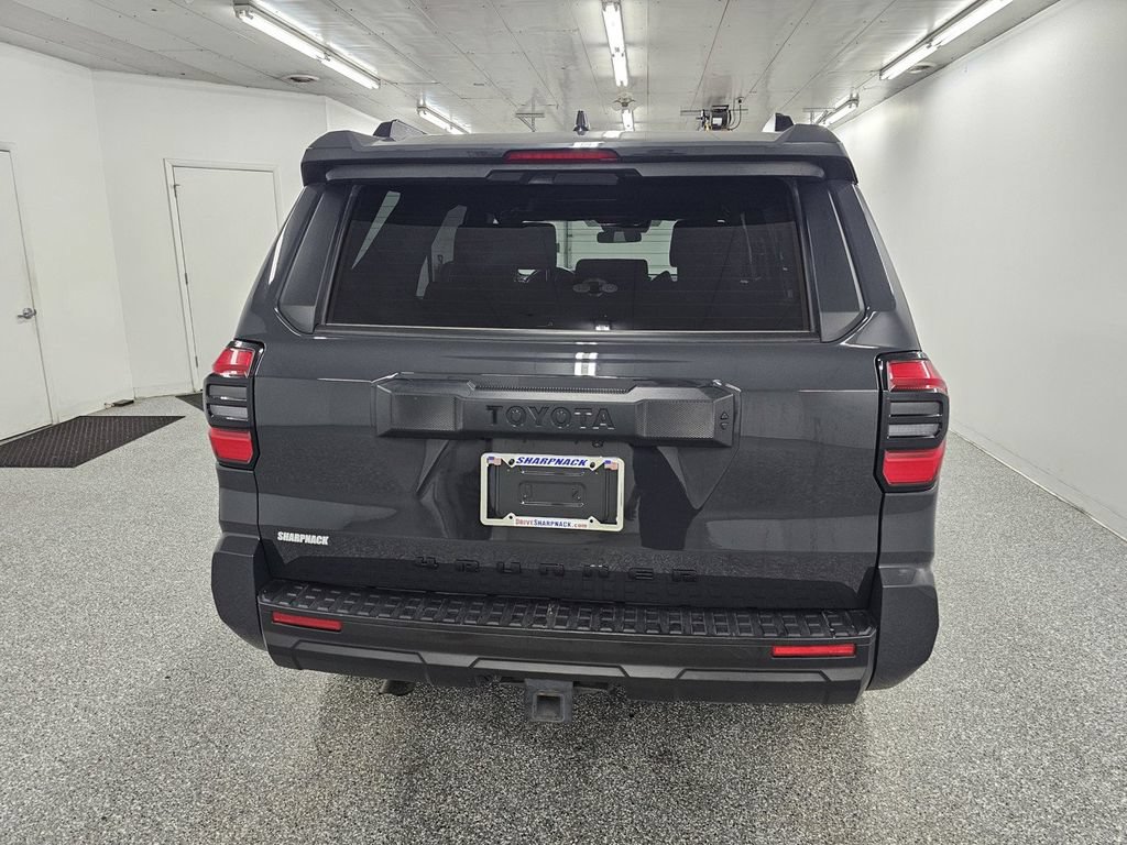 Used 2025 Toyota 4Runner SR5 AWD/4WD image 5