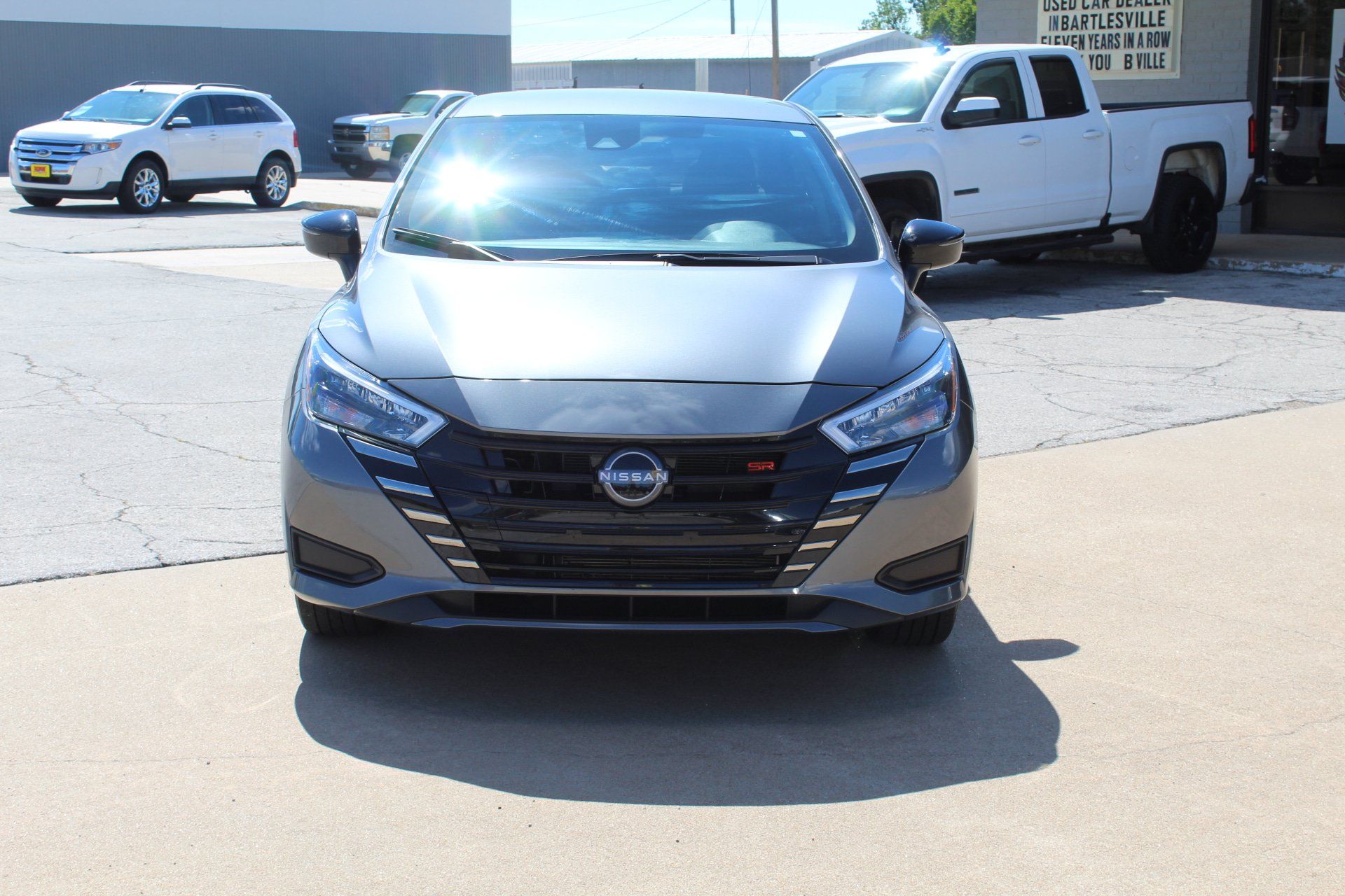 Used 2025 Nissan Versa SR w/ Trunk Package FWD image 12
