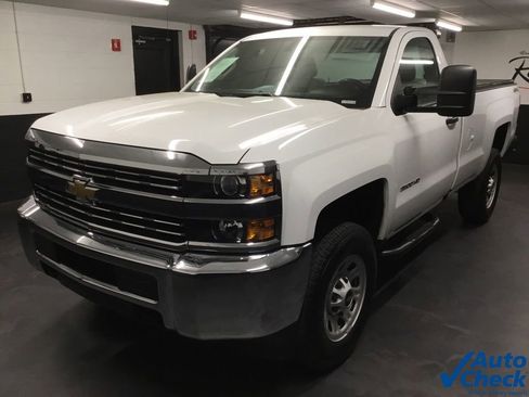 Used 2018 Chevrolet Silverado 3500 W/T w/ Snow Plow Prep Package AWD/4WD image 6