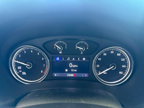 Used 2023 Buick Enclave Essence w/ Experience Buick Package FWD image 10