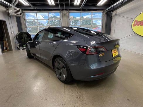 Used 2023 Tesla Model 3 Standard Range RWD image 3
