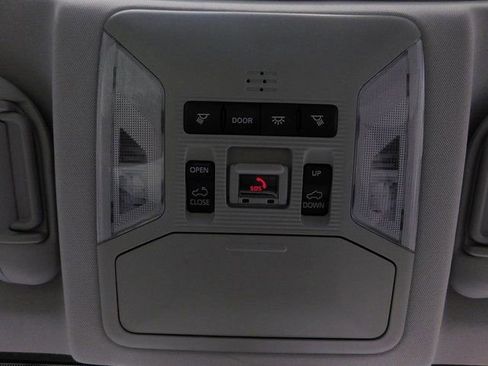 Used 2020 Toyota RAV4 XLE Premium image 42