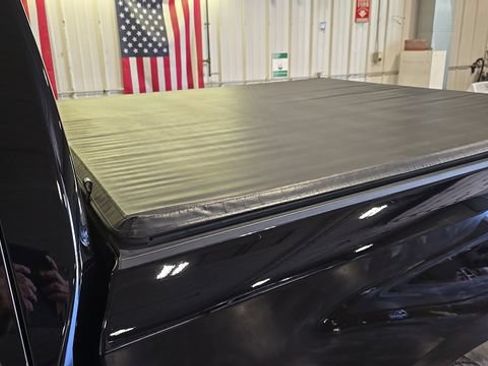 Used 2022 Chevrolet Silverado 1500 RST w/ Z71 Off-Road Package AWD/4WD image 9