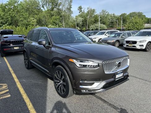 Certified 2023 Volvo XC90 B6 Plus w/ Protection Package AWD/4WD image 2