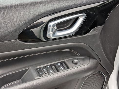 Certified 2022 Jeep Compass Altitude w/ Sun and Sound Group image 10