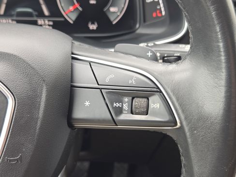 Used 2022 Audi Q7 2.0T Premium Plus AWD/4WD image 32