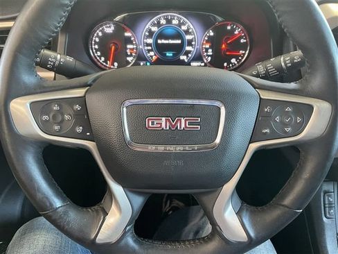 Used 2017 GMC Acadia Denali w/ Technology Package AWD/4WD image 19