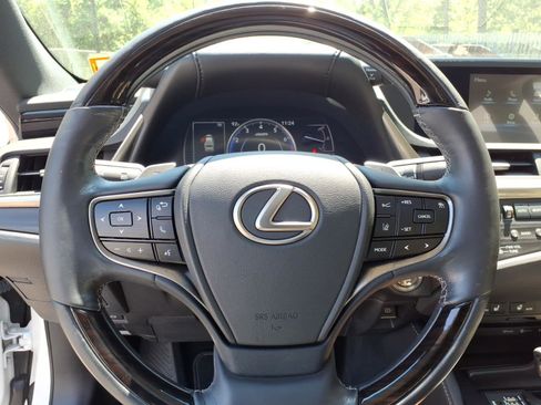 Used 2019 Lexus ES 350 w/ Premium Package FWD image 20
