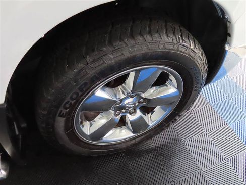 Used 2014 RAM 1500 Big Horn RWD image 9