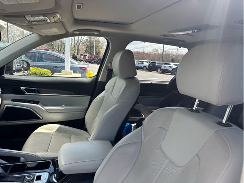 Used 2021 Kia Telluride EX w/ EX Premium Package image 8