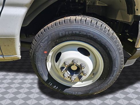 New 2025 Ford E-350 and Econoline 350 Super Duty w/ Power Equipment Group image 9