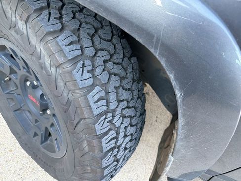 Used 2021 Toyota 4Runner SR5 Premium w/ Moonroof Package RWD image 11
